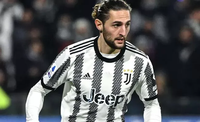Rabiot mostra in tv i segni di uno scontro in campo: Non era rigore?