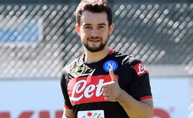 VIDEO - Younes in campo con la squadra. Il Napoli si allena a Castel Volturno: le immagini